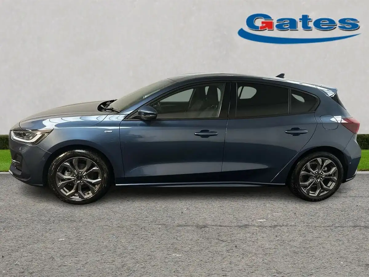 2023-ford-focus-10t-st-line-155ps-hybrid-mhev-hatchback-big-3