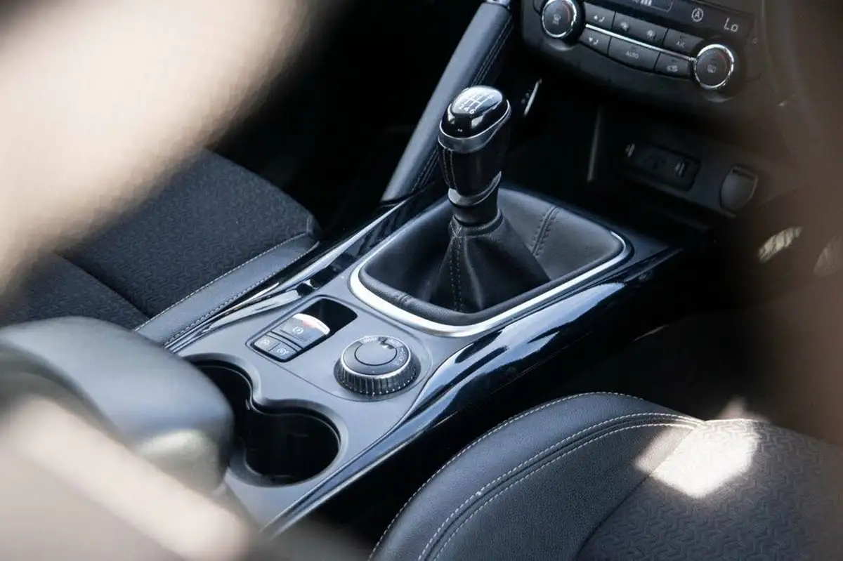 2016-renault-kadjar-16dci-dynamique-s-nav-4x4-big-21