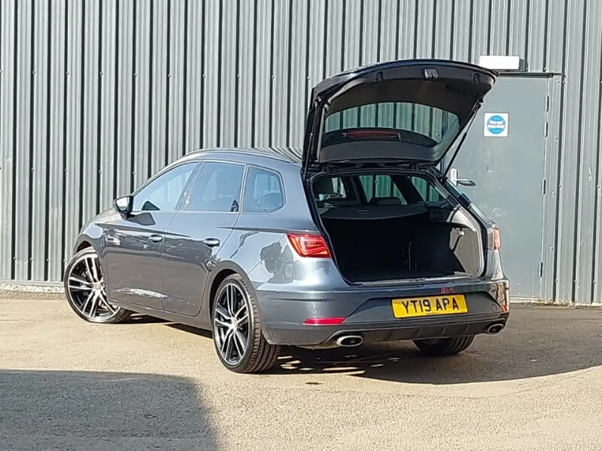 2019-seat-leon-20-tsi-cupra-300-lux-big-11