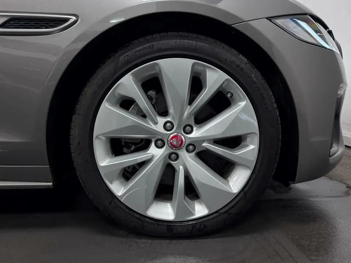 2022-jaguar-xf-20-d200-r-dynamic-se-rwd-saloon-4d-big-58