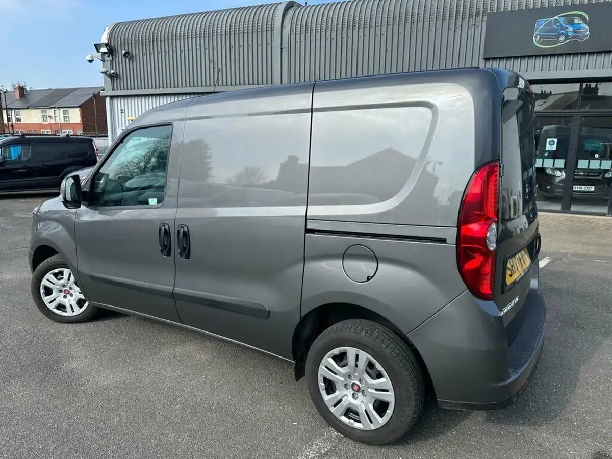 2021-fiat-doblo-cargo-16jtd-l1h1-tecnico-panel-van-big-3