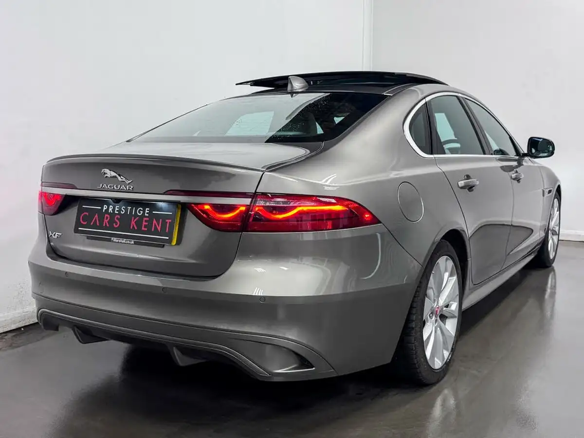 2022-jaguar-xf-20-d200-r-dynamic-se-rwd-saloon-4d-big-10