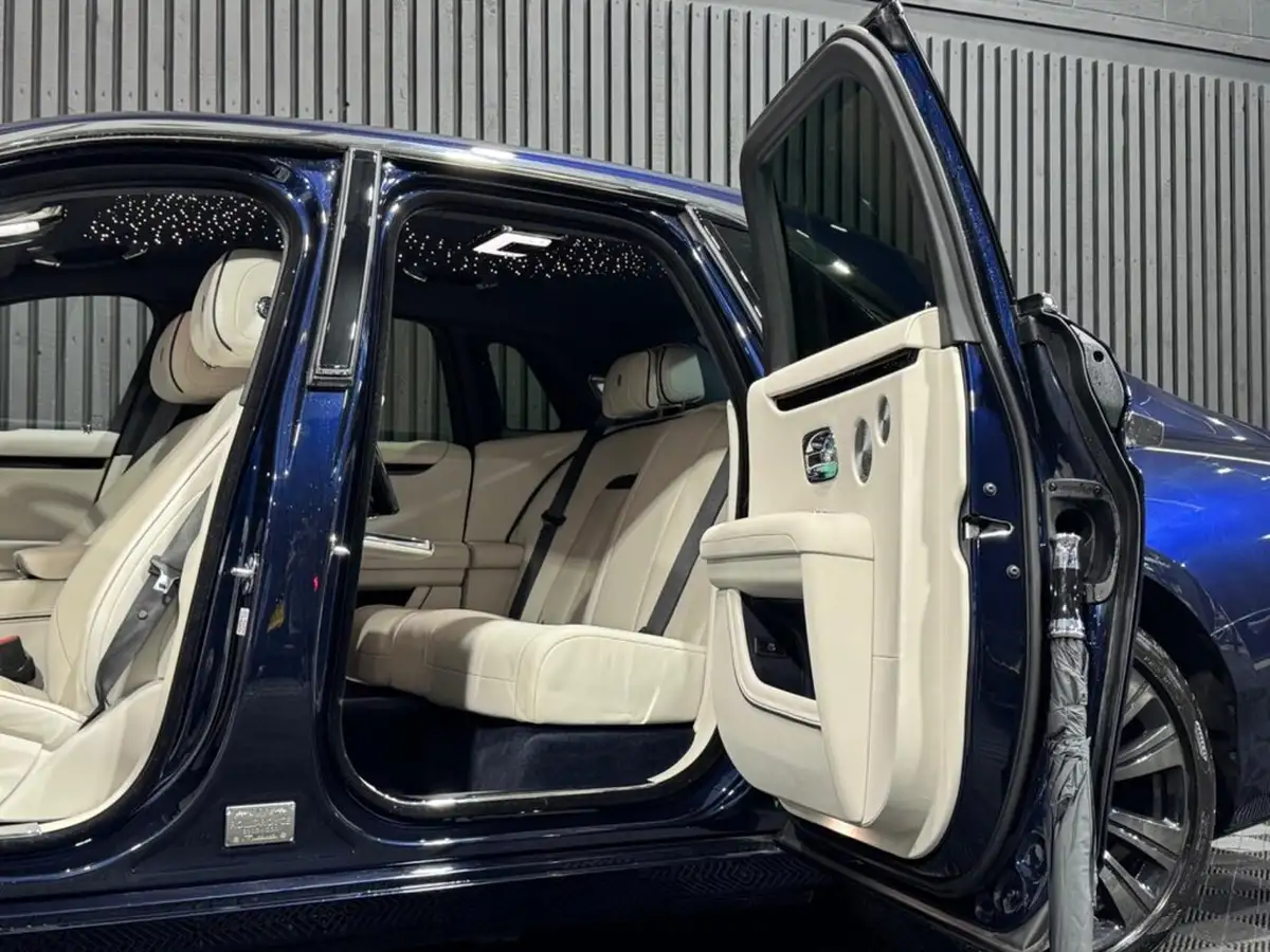 2024-rolls-royce-ghost-675-big-9