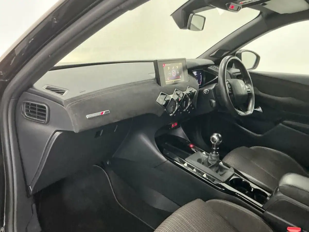 2020-ds-ds-3-crossback-12-puretech-performance-line-100ps-big-25