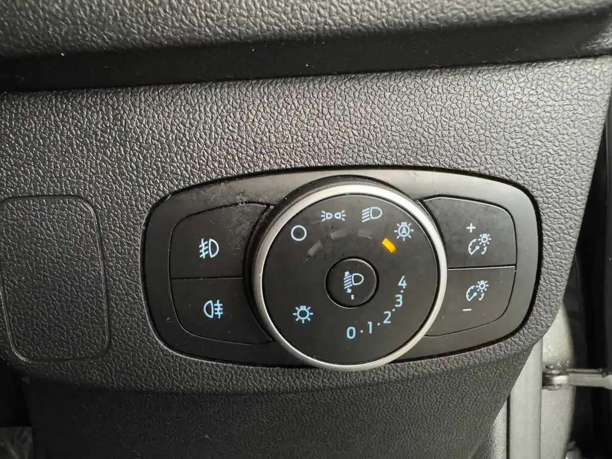 2021-ford-focus-10t-st-line-x-edition-155ps-hybrid-mhev-hatchback-big-26