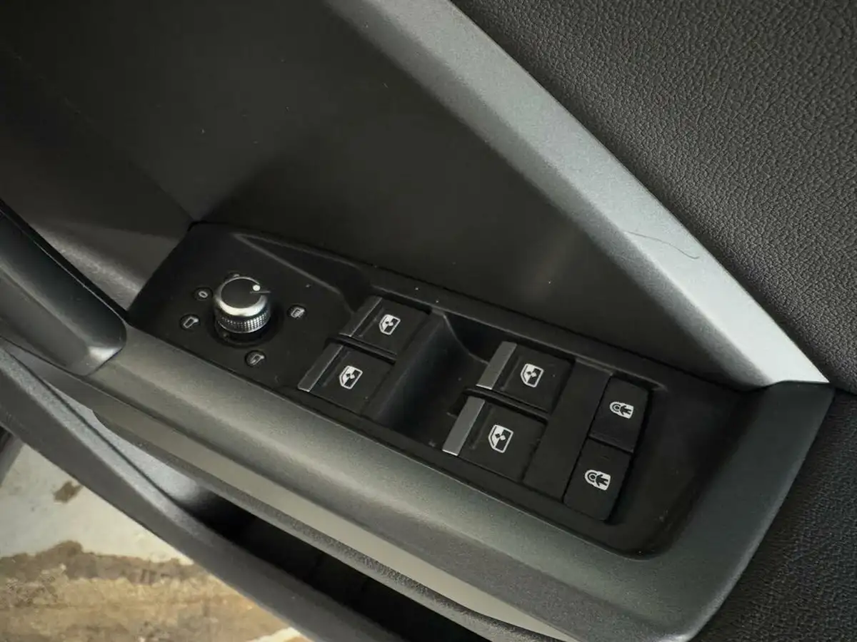 2021-audi-q3-20-35-tdi-s-line-comfort-sound-pack-station-wagon-big-22
