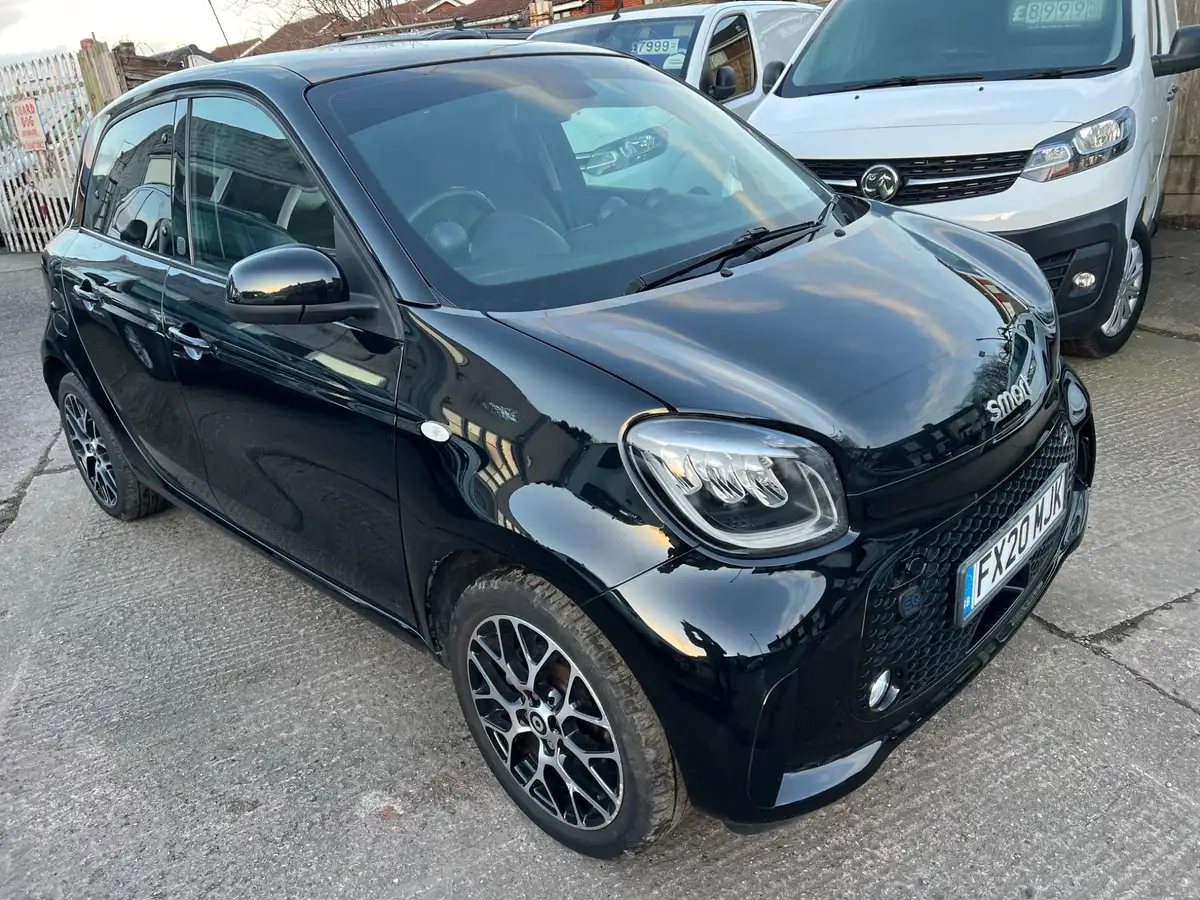 2020-smart-forfour-eq-prime-exclusive-big-0