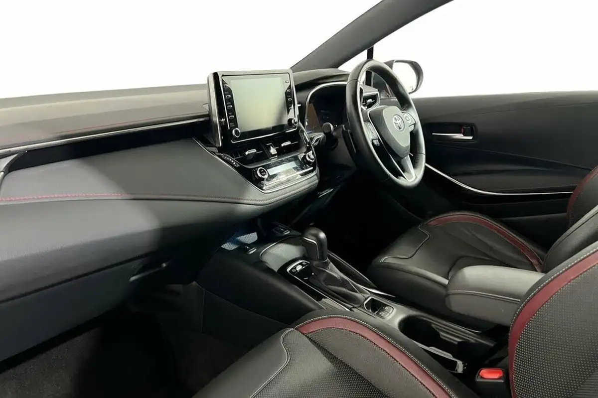 2020-toyota-corolla-20-vvt-i-excel-trk-hatchback-big-10