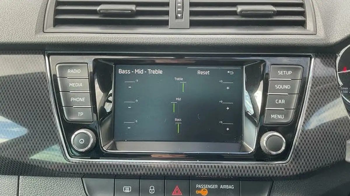 2016-skoda-fabia-12-tsi-monte-carlo-109ps-hatchback-big-12