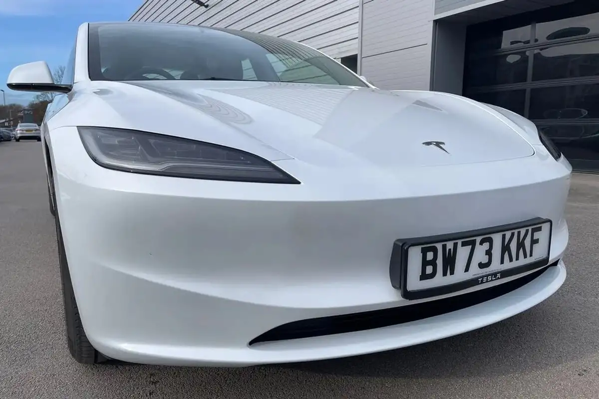 2024-tesla-model-3-big-8