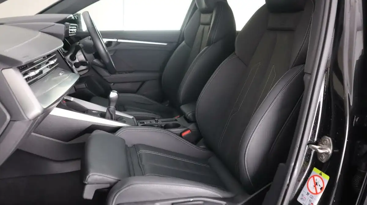 2024-audi-a3-15-35-tfsi-s-line-sportback-5d-big-14