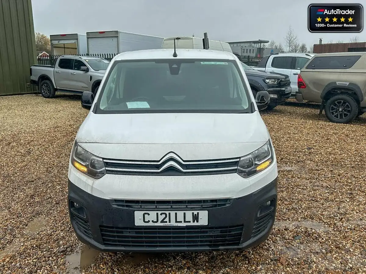 2021-citroen-berlingo-15bluehdi-1000-driver-130pseu6dt-e-ss-eat8-big-1