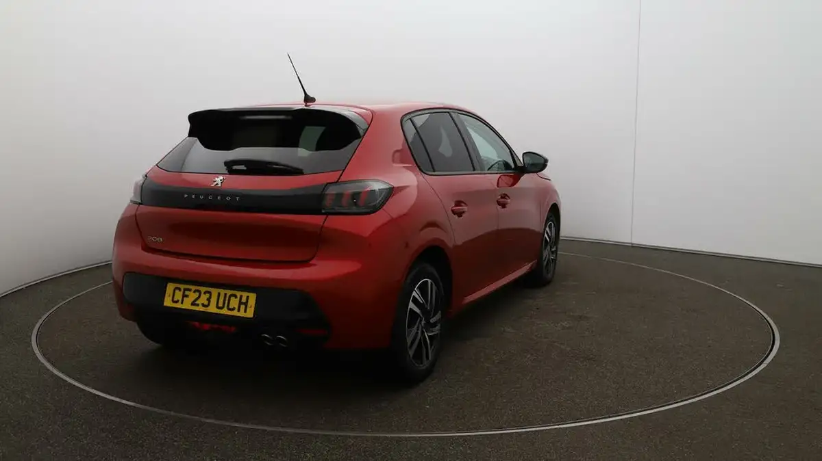 2023-peugeot-208-12-puretech-allure-premium-130ps-eat8-big-49