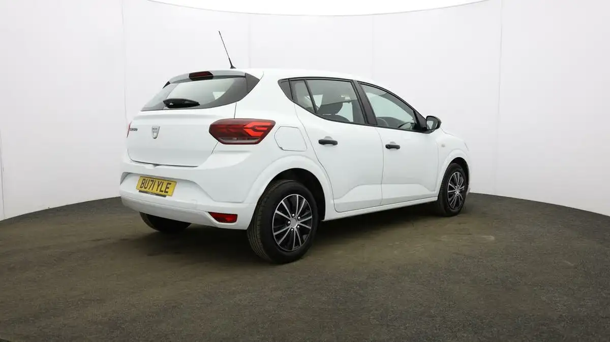 2021-dacia-sandero-10-tce-essential-90bhp-big-6