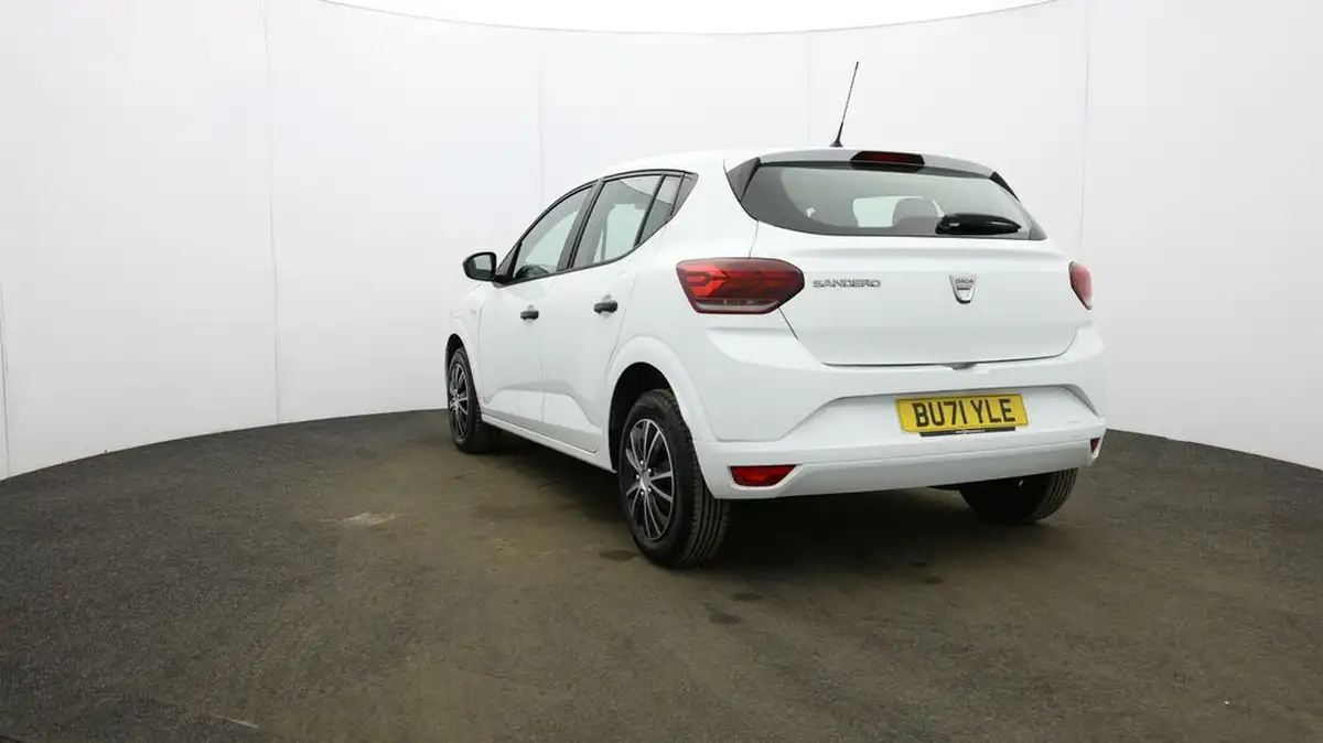 2021-dacia-sandero-10-tce-essential-90bhp-big-24
