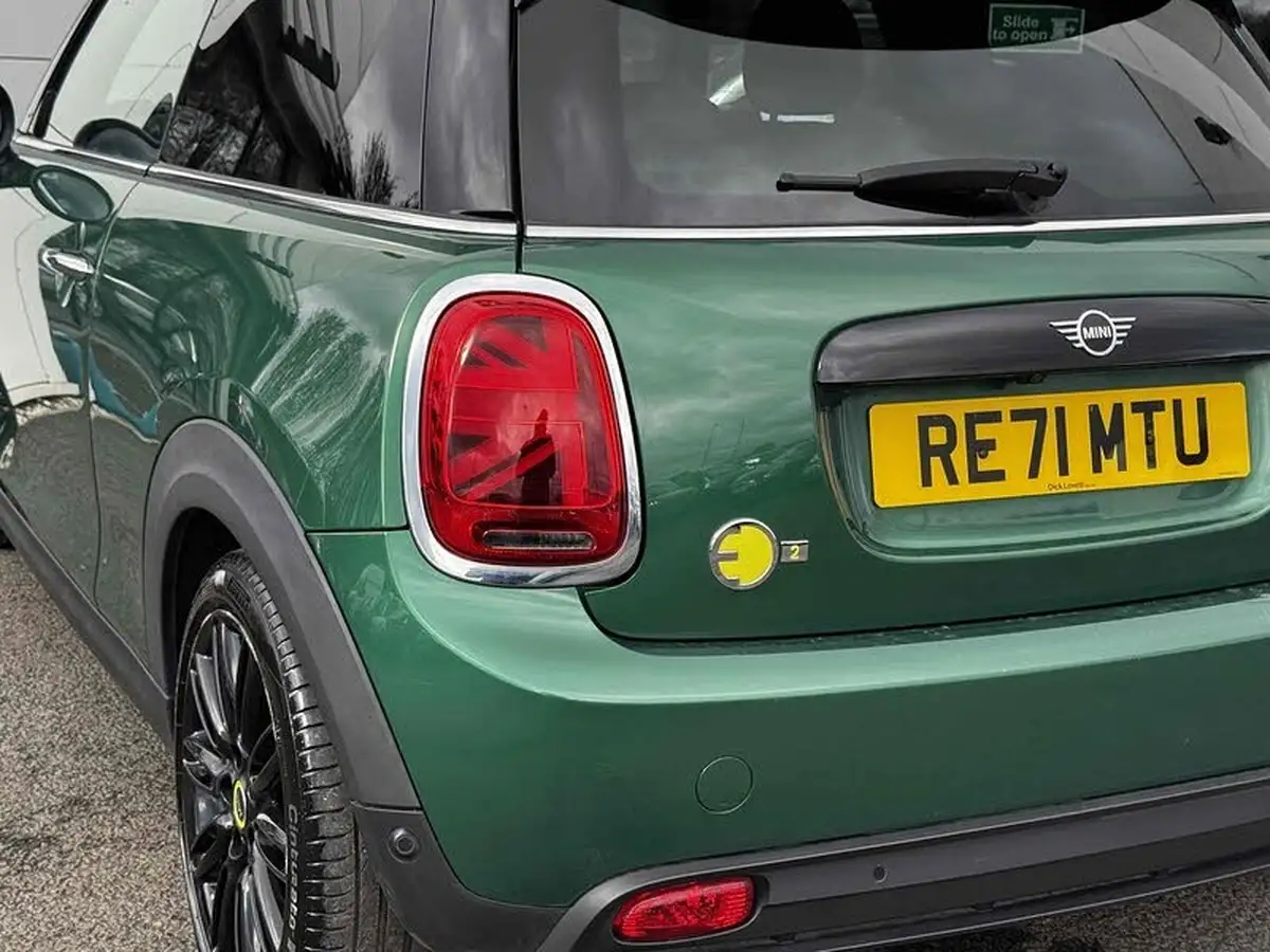 2021-mini-cooper-e-cooper-s-2-big-11