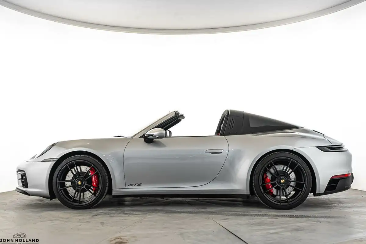 2022-porsche-911-30-targa-4-gts-pdk-big-6