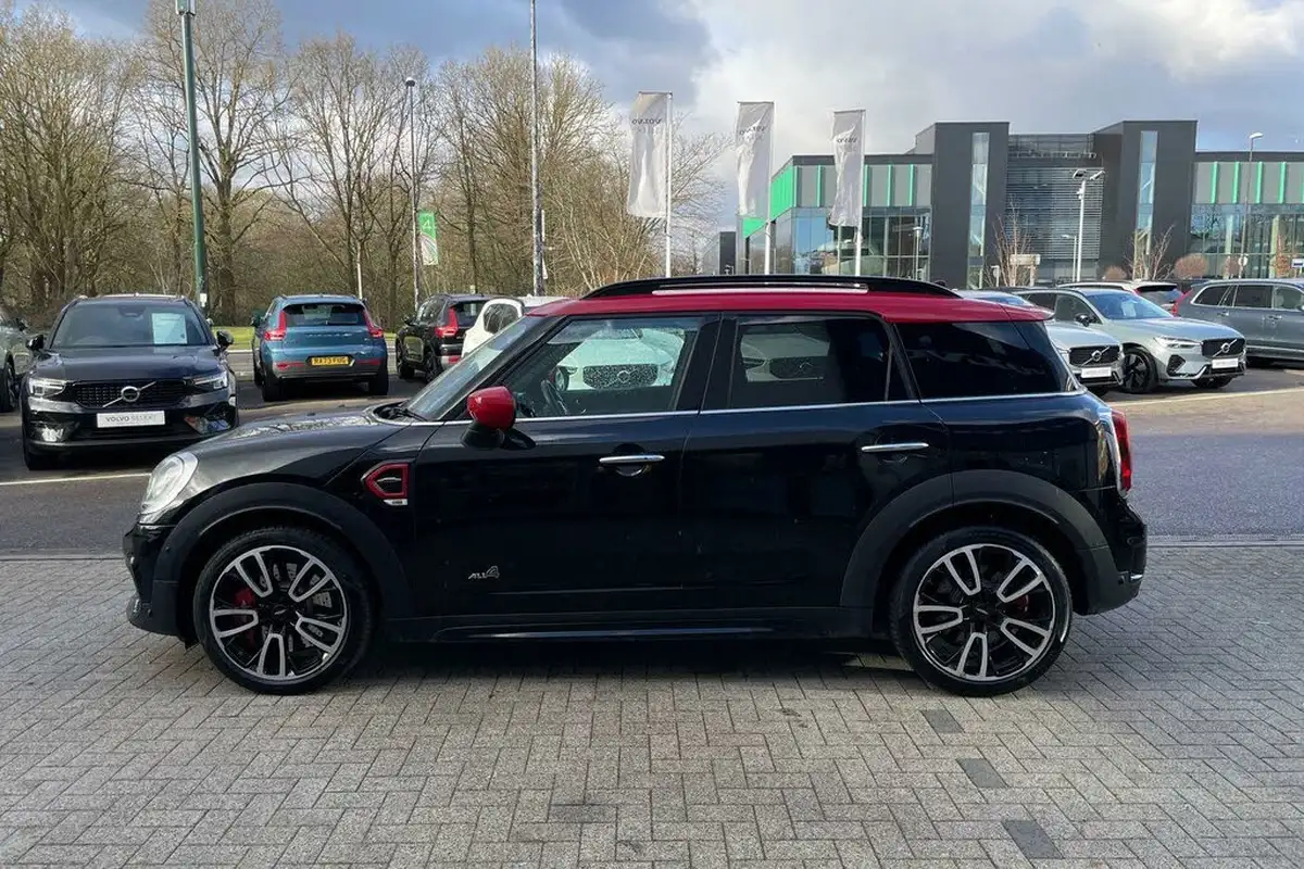 2019-mini-countryman-20-john-cooper-works-big-9