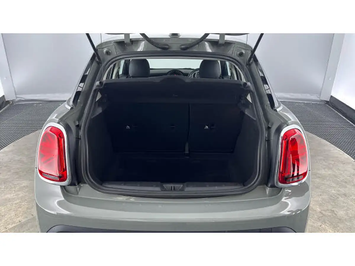 2021-mini-cooper-15-cooper-classic-hatchback-5d-big-12