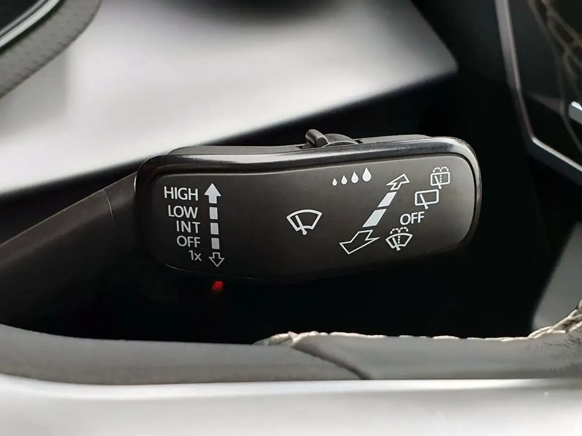 2024-seat-ibiza-10-tsi-xcellence-115ps-big-33