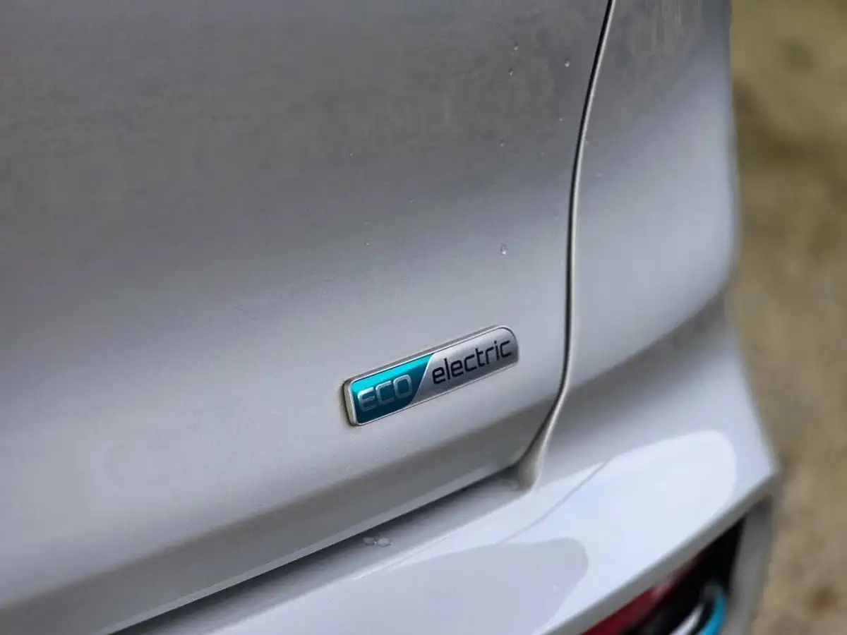 2020-kia-e-niro-ev-4-big-41