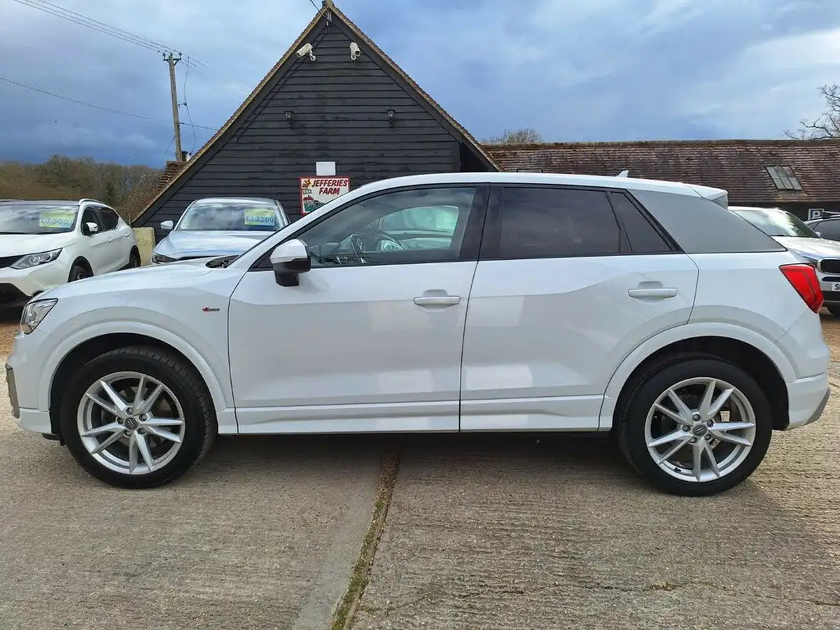 2018-audi-q2-14-tfsi-s-line-big-5