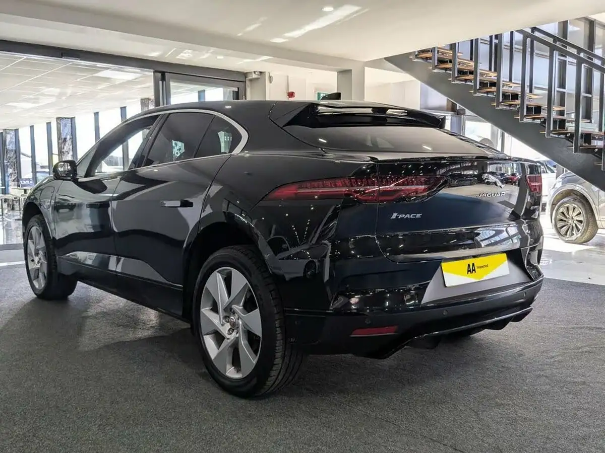 2021-jaguar-i-pace-ev400-se-big-7