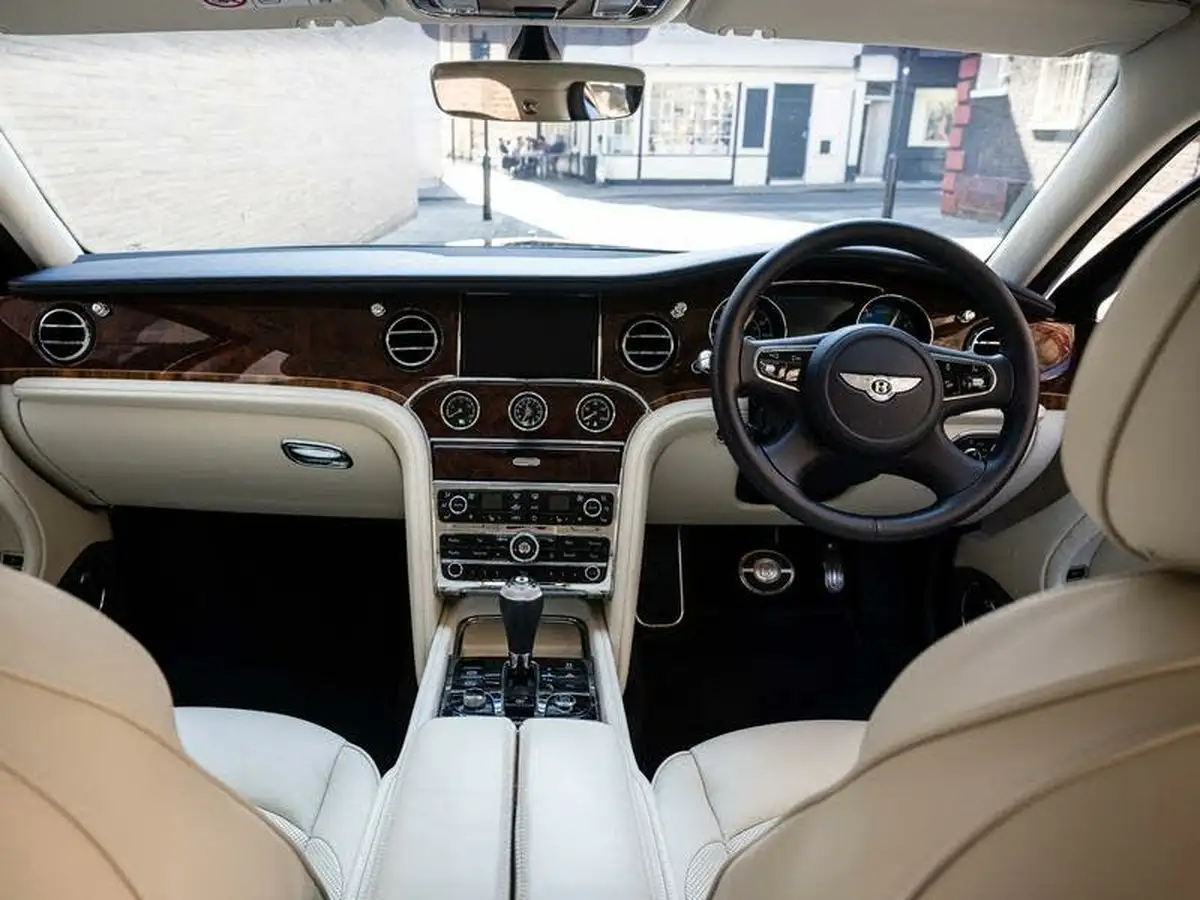 2019-bentley-mulsanne-big-64