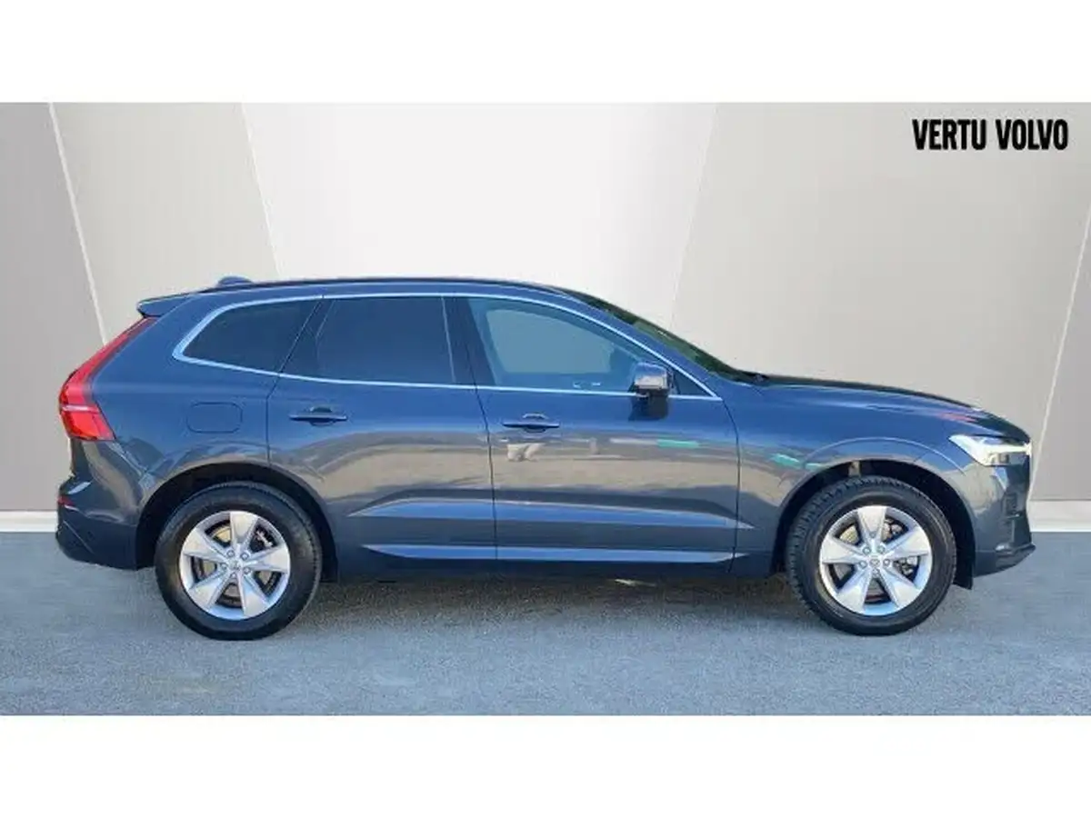 2021-volvo-xc60-20-b5-momentum-awd-big-2