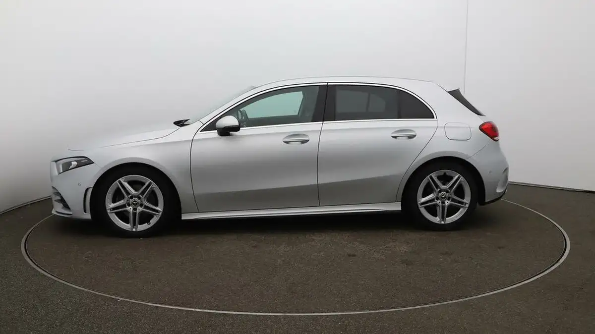 2020-mercedes-benz-a-class-15d-a180d-amg-line-executive-hatchback-5d-7g-dct-big-4