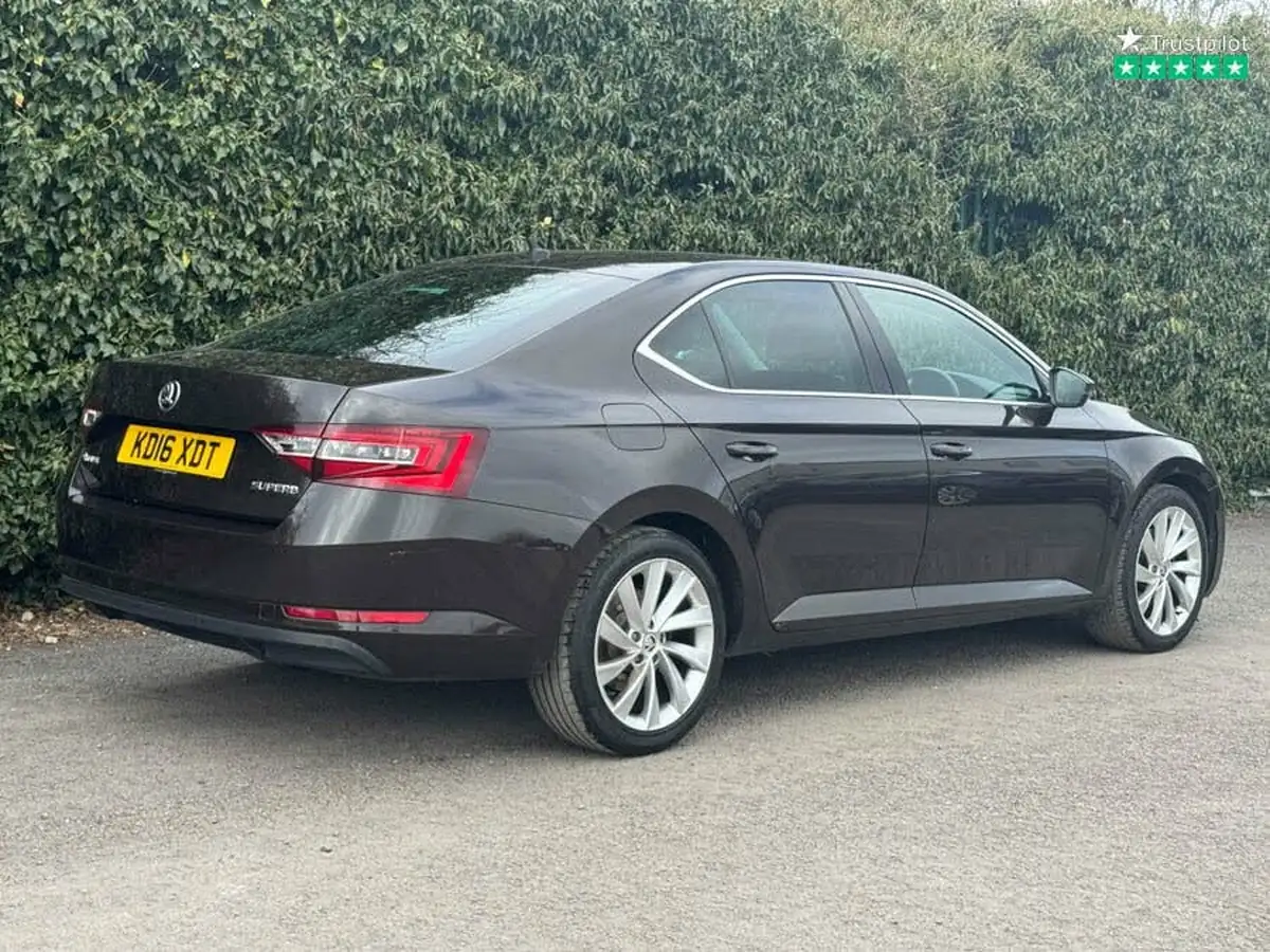 2016-skoda-superb-14-tsi-act-se-l-executive-hatchback-dsg-big-3