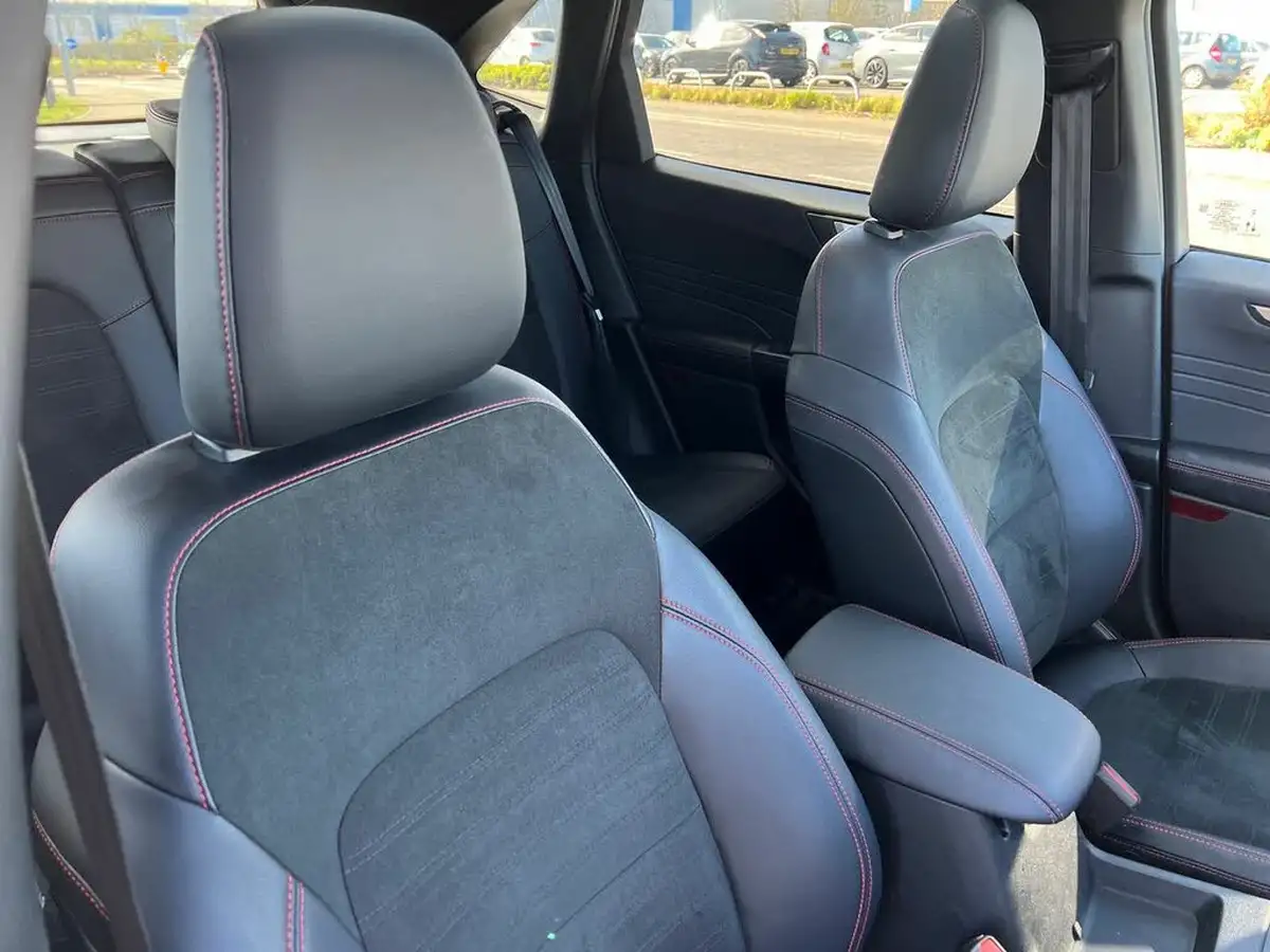 2024-ford-kuga-25t-st-line-x-edition-225ps-phev-big-11