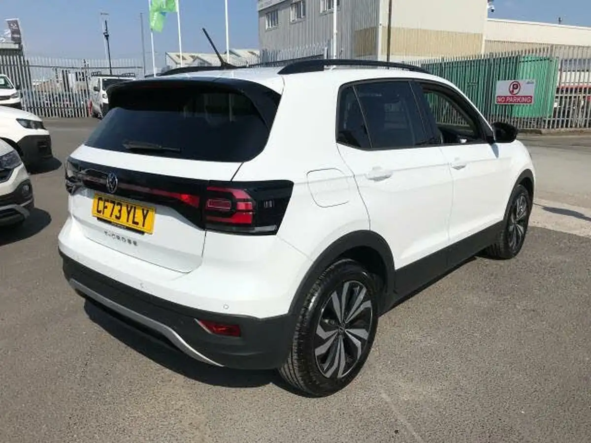 2023-volkswagen-t-cross-10-tsi-black-edition-110ps-big-8