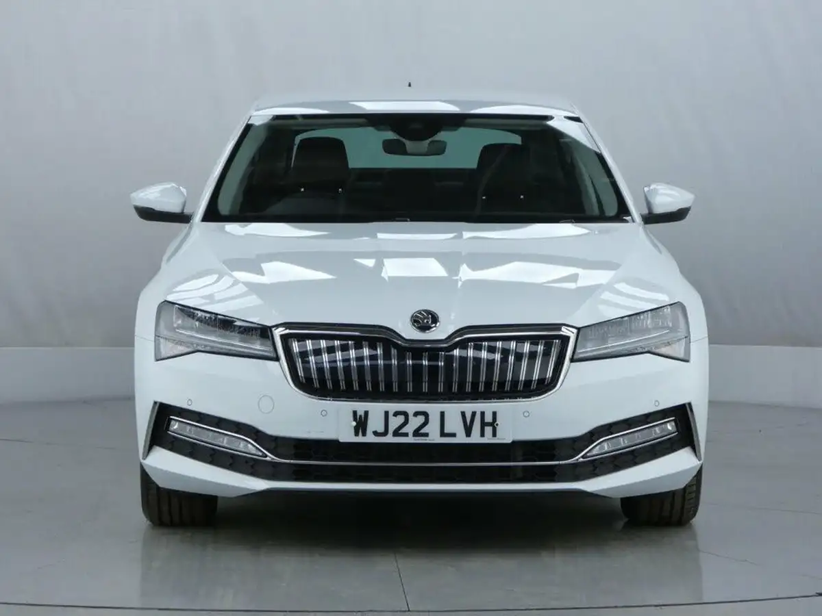 2022-skoda-superb-14-tsi-se-technology-218ps-hatchback-big-2
