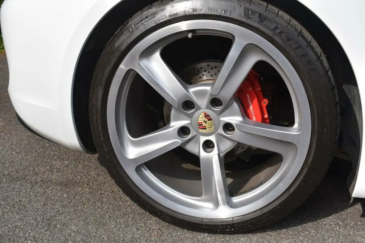 2015-porsche-cayman-gts-34-pdk-big-26