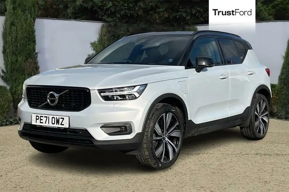 2022-volvo-xc40-15-t5-r-design-pro-big-4