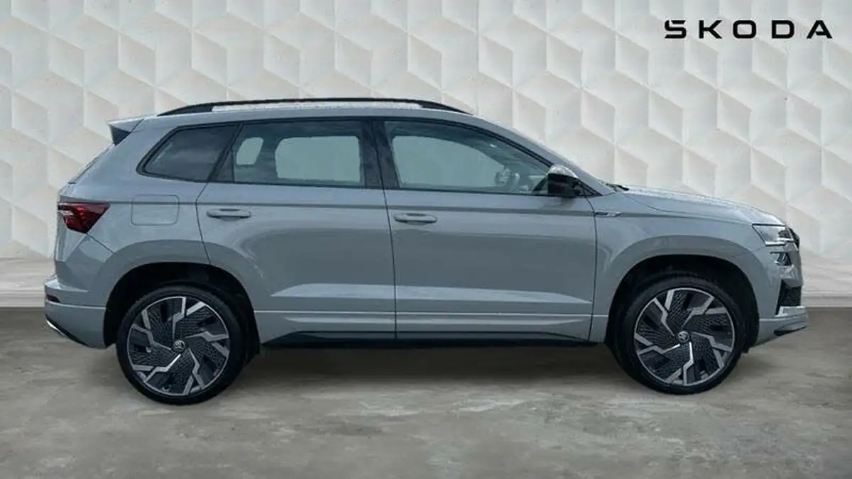 2024-skoda-karoq-15-tsi-sportline-big-3