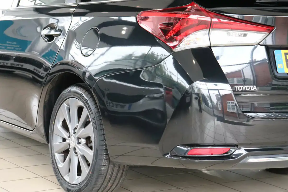 2015-toyota-auris-18-vvt-i-hsd-excel-estate-cvt-big-76