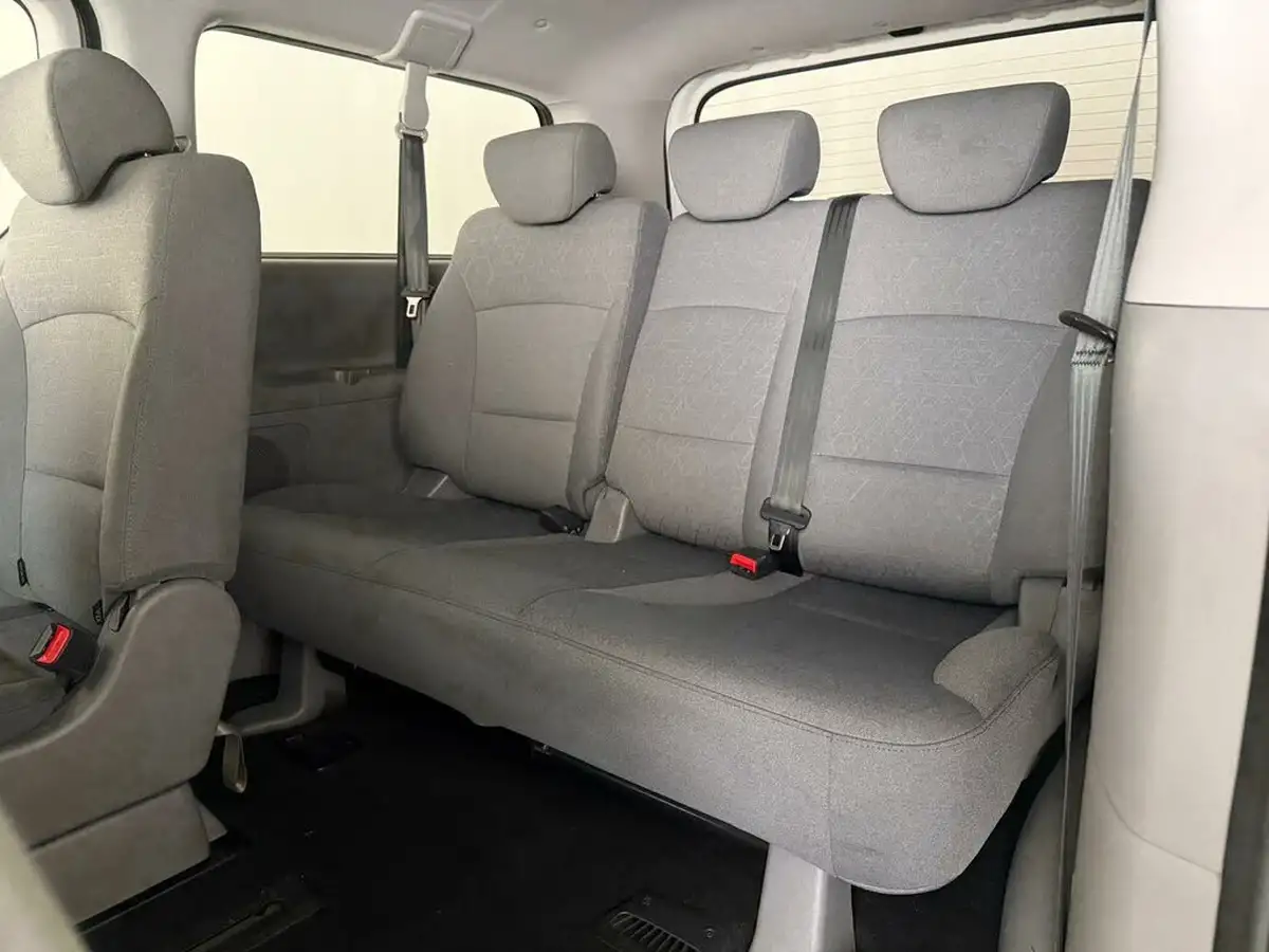 2019-hyundai-i800-25crdi-se-136ps-big-18