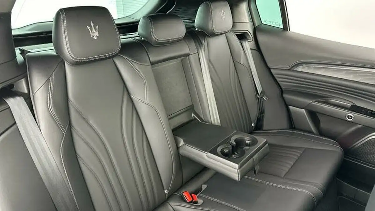 2023-maserati-grecale-20-modena-big-14