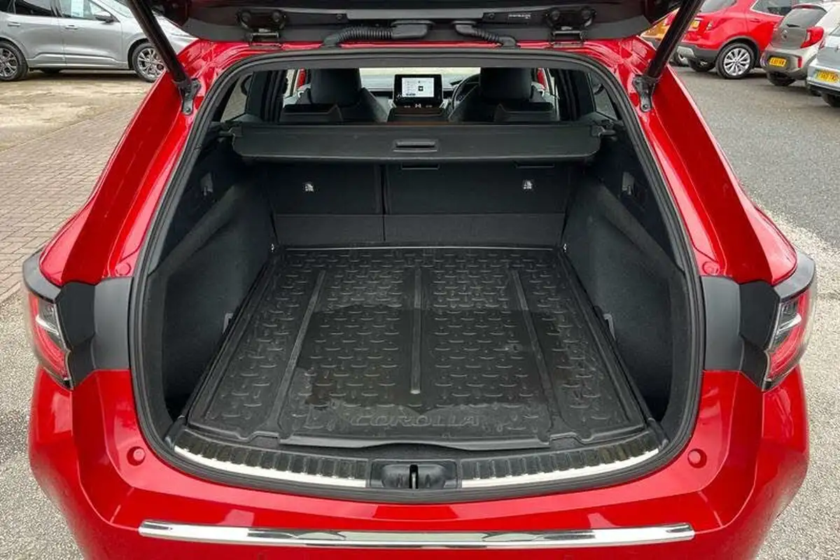 2022-toyota-corolla-18-vvt-i-excel-120bhp-trk-touring-sports-big-20