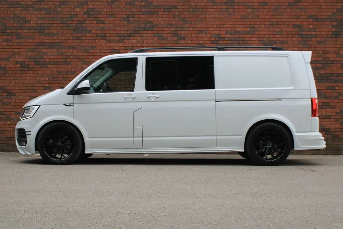 2019-volkswagen-transporter-20bitdi-t32-highline-bmt-lwb-4motion-204pseu6-kombi-big-16