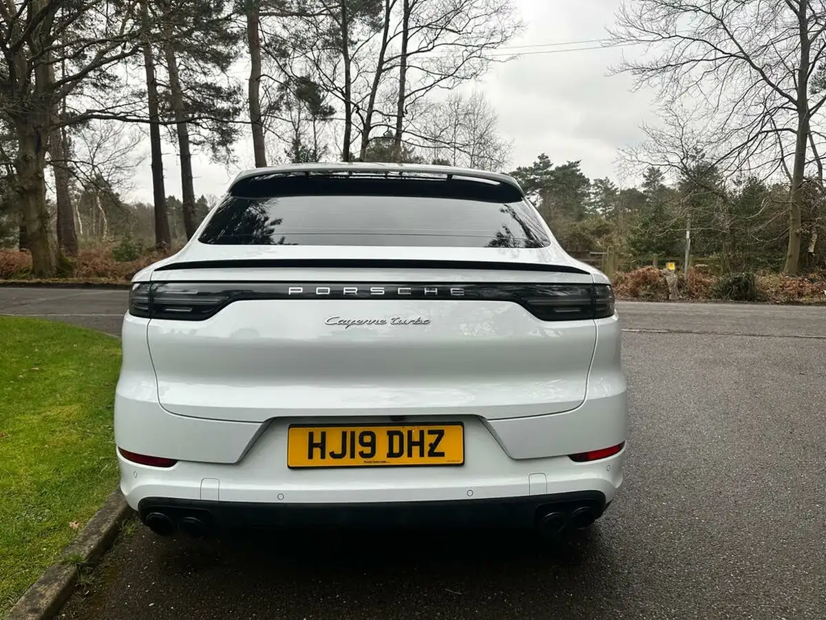 2019-porsche-cayenne-40-v8-turbo-coupe-big-4