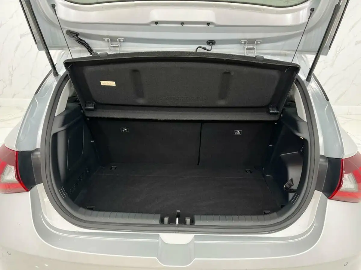 2023-hyundai-i20-10-t-gdi-premium-48-volt-hybrid-eclutch-imt-big-35