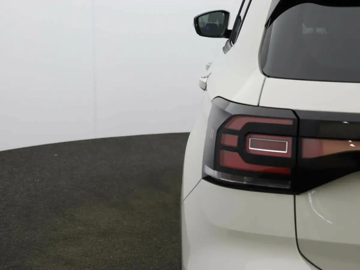 2023-volkswagen-t-cross-10-tsi-black-edition-110ps-big-50