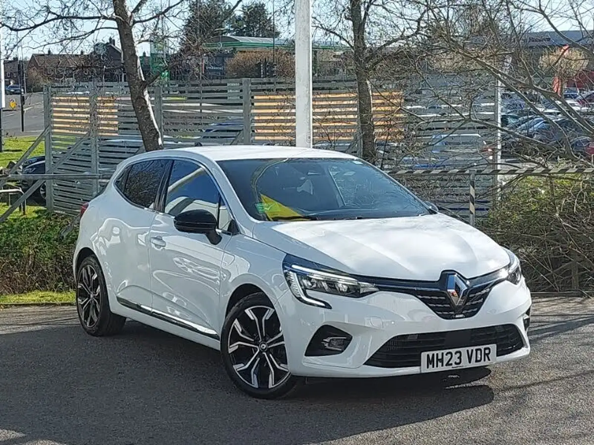 2023-renault-clio-10-tce-techno-big-0