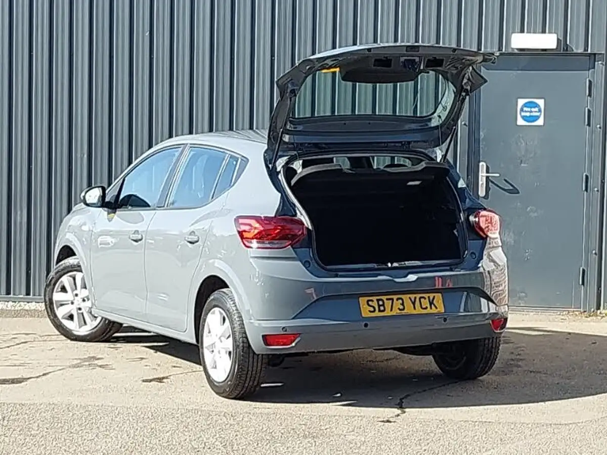 2023-dacia-sandero-10-tce-expression-90bhp-big-11