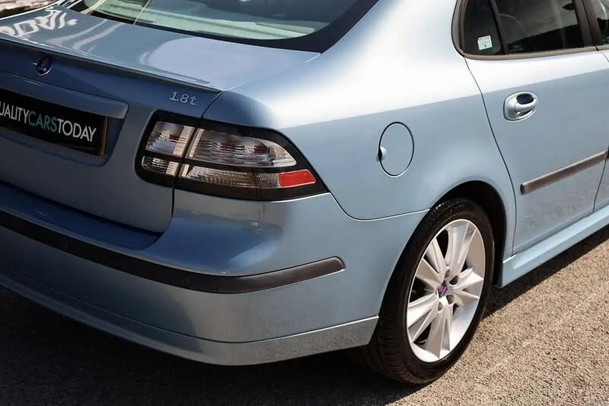 2007-saab-9-3-20-vector-sport-anniversary-18t-saloon-4d-auto-big-19