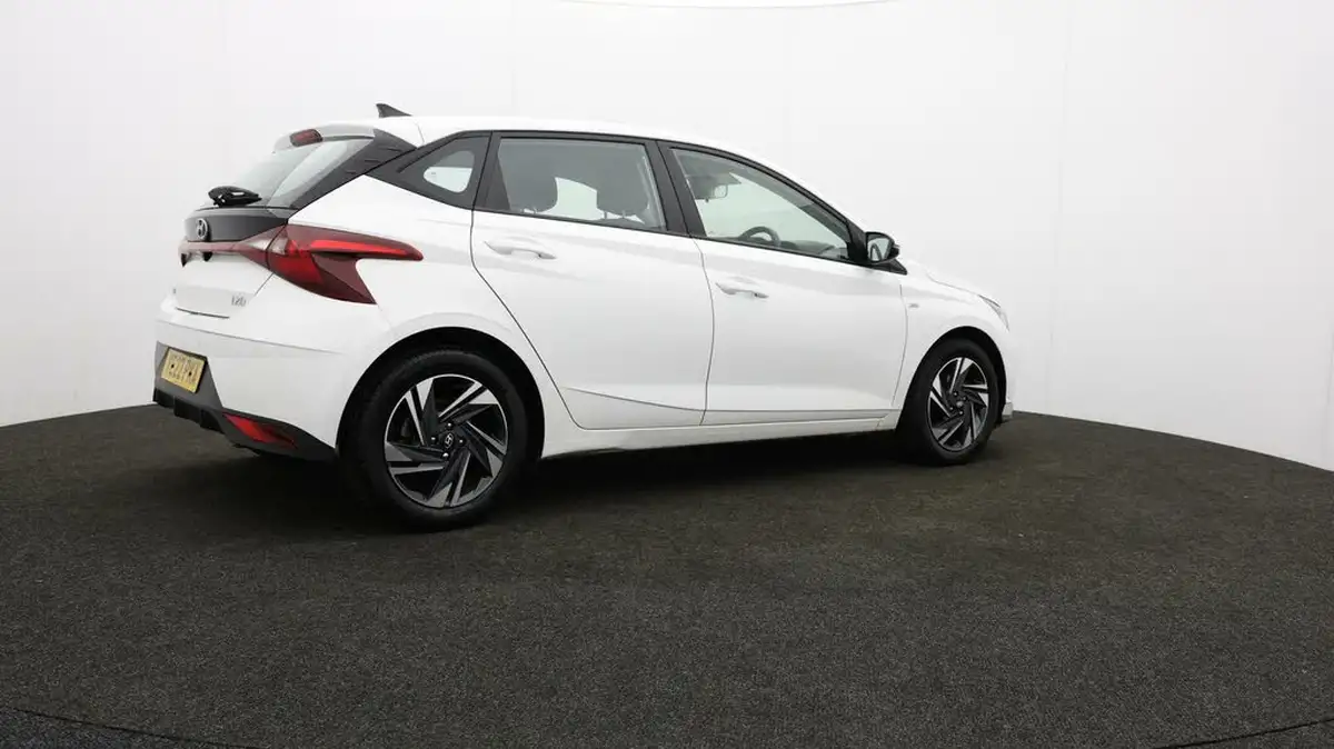 2022-hyundai-i20-10-t-gdi-se-connect-eclutch-imt-big-26
