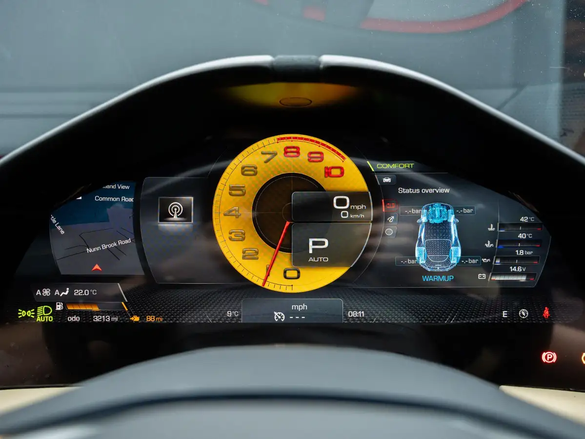2023-ferrari-roma-38t-v8-f1-dct-ss-big-19